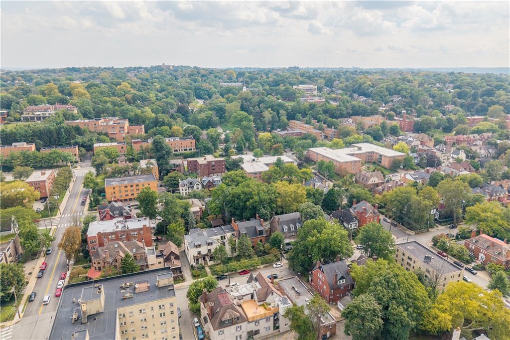 5922 Howe Street, Unit 204 Pittsburgh, PA 15232 - Photo 41 of 42 Shadyside living places you minutes from shopping, dining, universities, hospitals and neighborhood destinations.