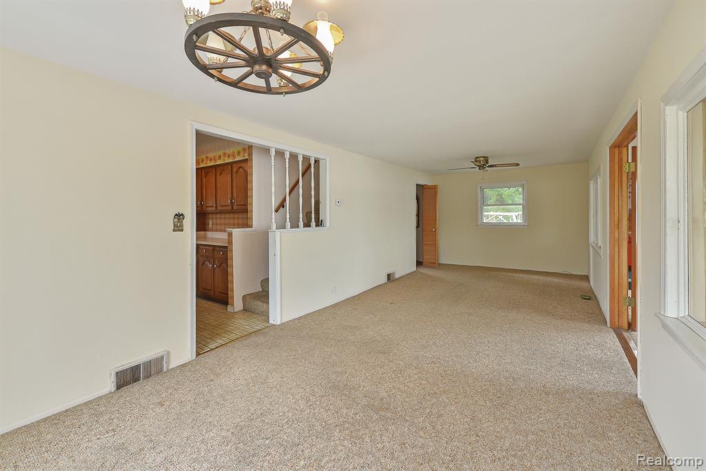 9618 Base Lake Road Pinckney, MI 48169 - Photo 14 of 38 Gallery Image 14