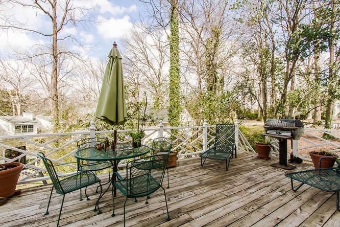 2675 Lakeview Drive Raleigh, NC 27608 - Photo 22 of 25 Deck