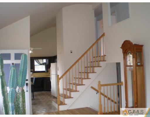 1420 Mohawk Road North Brunswick, NJ 08902 - Photo 4 of 9 Gallery Image 4