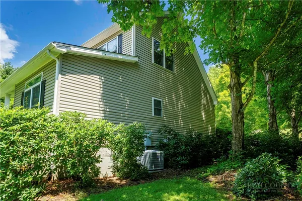 $515,000 | 150 Creatwood Trail, Unit 18, Vilas, NC 28692
