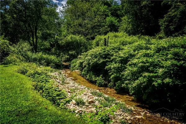 $515,000 | 150 Creatwood Trail, Unit 18, Vilas, NC 28692