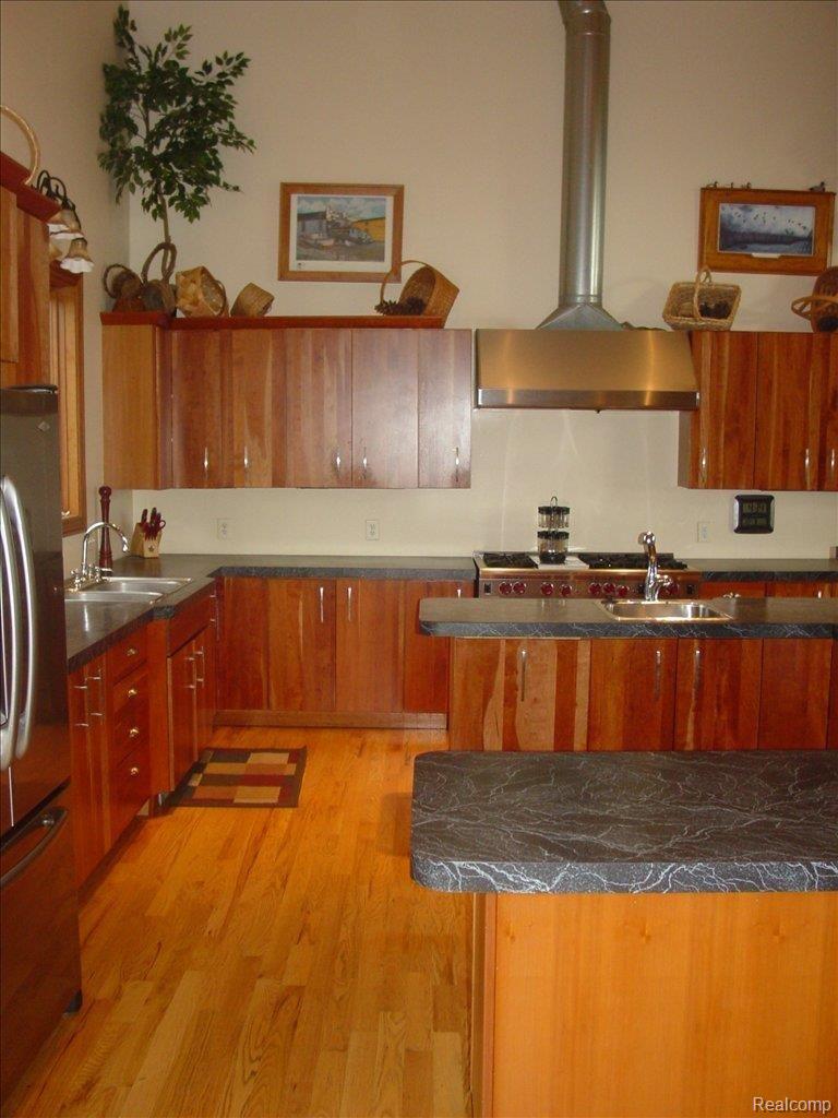 7754 Shea Road Fair Haven, MI 48023 - Photo 3 of 10 DSC01857