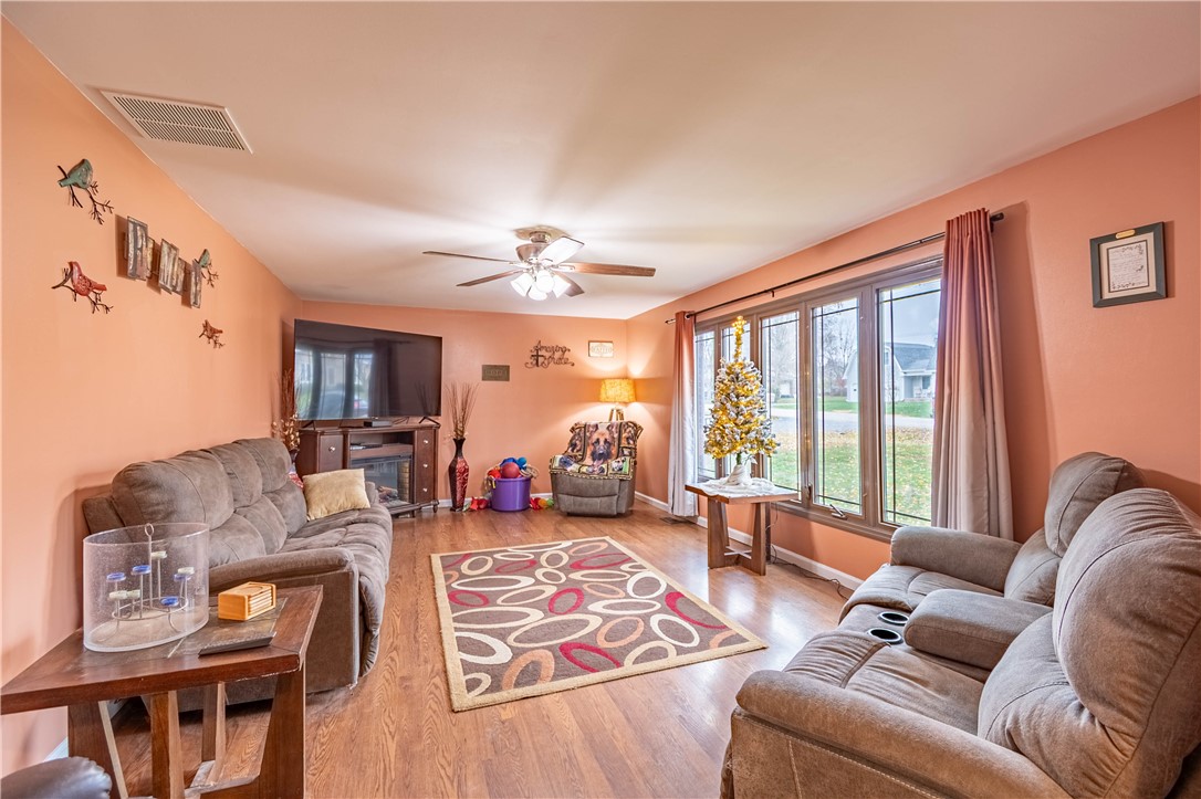 3028 Olympia Drive Decatur, IL 62521 - Photo 4 of 33 Gallery Image 4