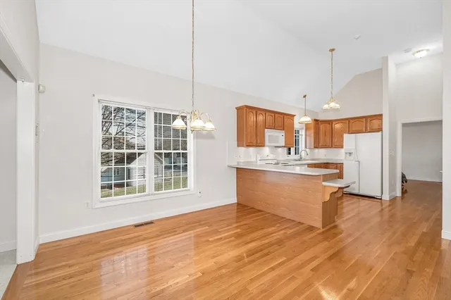 $629,900 | 27 Holly Lane, Unit 27, Dracut, MA 01826