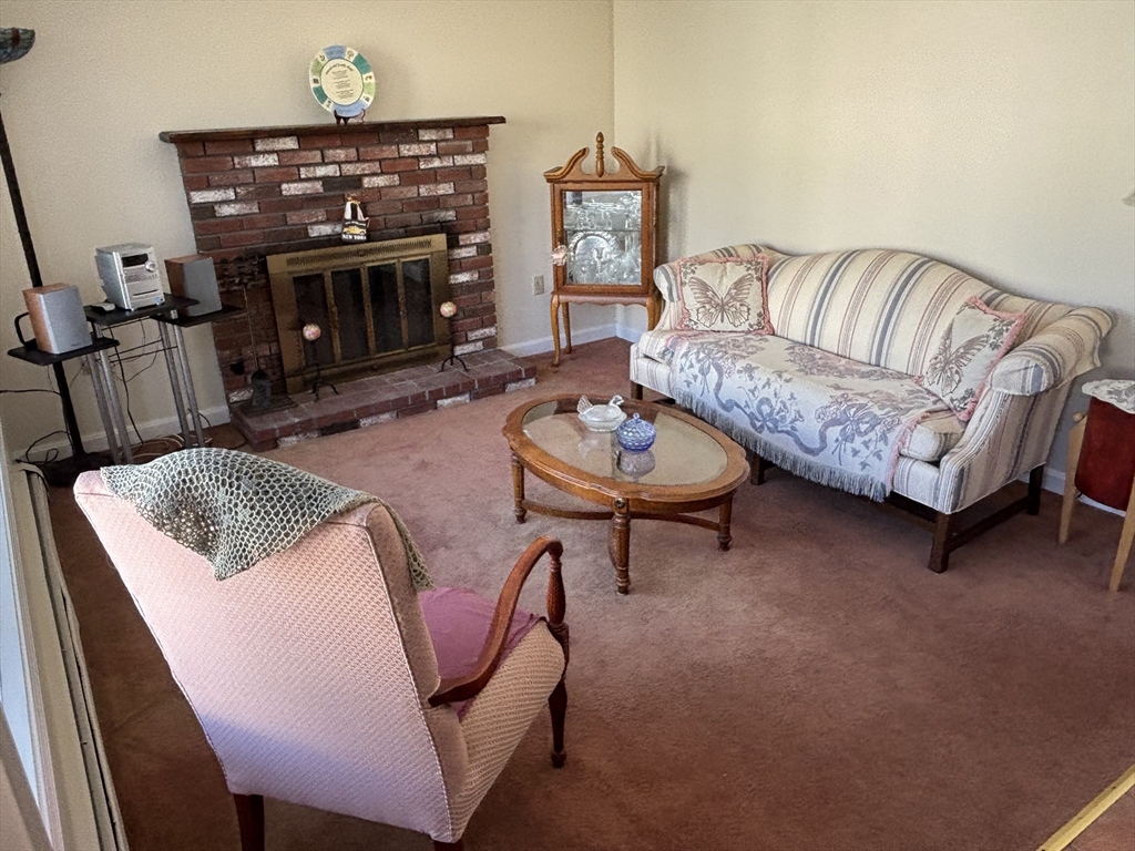 1896 River Street Boston, MA 02136 - Photo 5 of 16