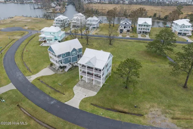 $739,000 | 290 Whichard Lane, Chocowinity, NC 27817