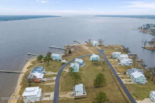 $729,000 | 290 Whichard Lane, Chocowinity, NC 27817