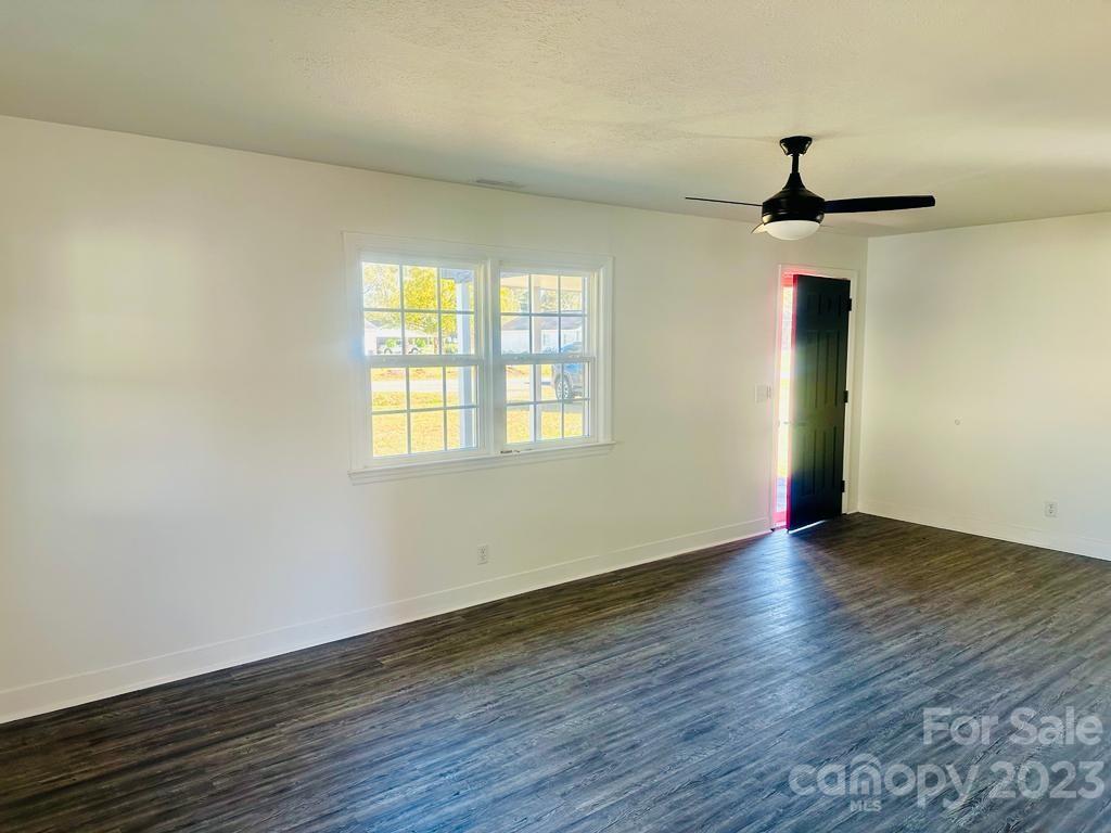 3462 Stackhouse Road Latta, SC 29565 - Photo 4 of 30 Gallery Image 4