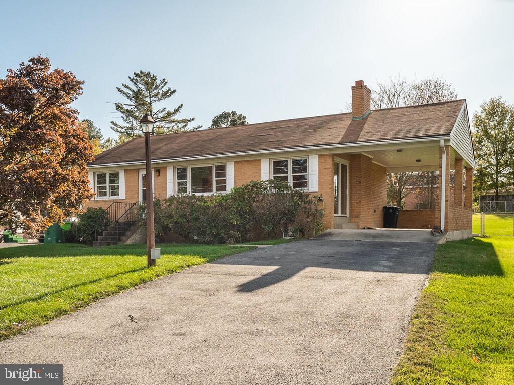 6609 Napoli Road Temple Hills, MD 20748 - Photo 1 of 13 Welcome home!