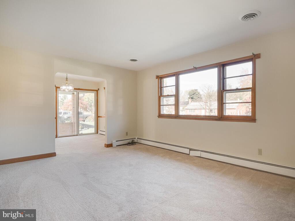 6609 Napoli Road Temple Hills, MD 20748 - Photo 3 of 13 Living Room
