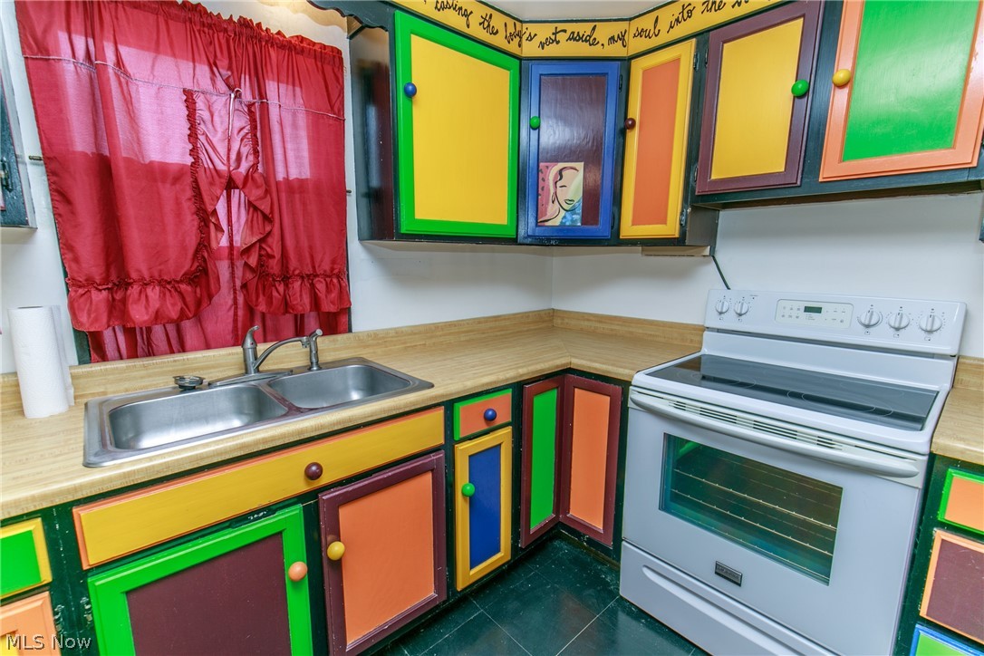 3610 Sykora Road Cleveland, OH 44105 - Photo 12 of 35 Gallery Image 12