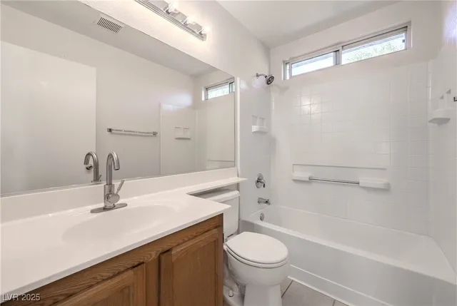 $1,900 | 9900 Calabasas Avenue, Las Vegas, NV 89117