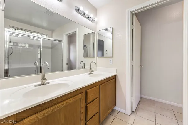 $1,900 | 9900 Calabasas Avenue, Las Vegas, NV 89117