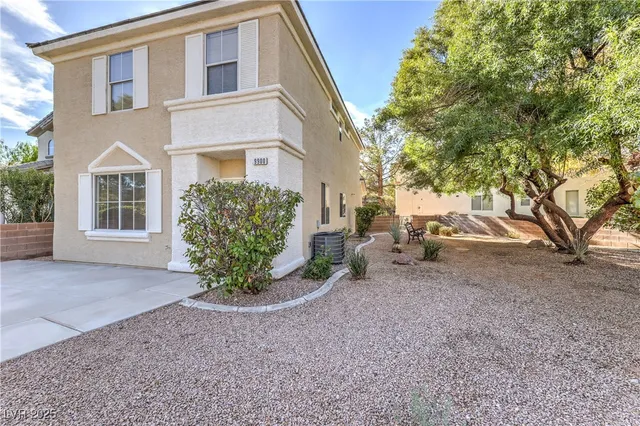 $1,900 | 9900 Calabasas Avenue, Las Vegas, NV 89117