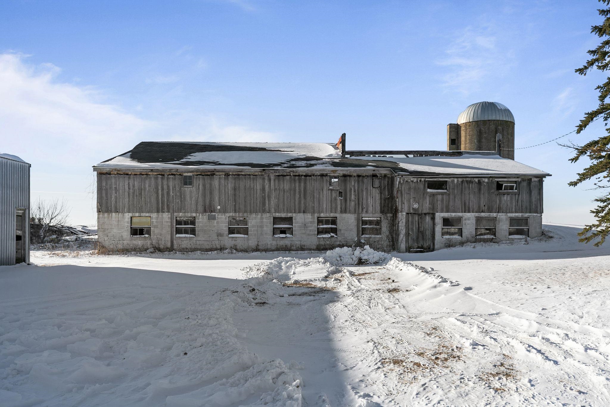 W1991 East River Road Berlin, WI 54923 - Photo 27 of 62