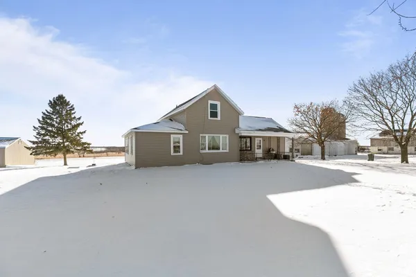 $349,900 | W1991 East River Road, Berlin, WI 54923