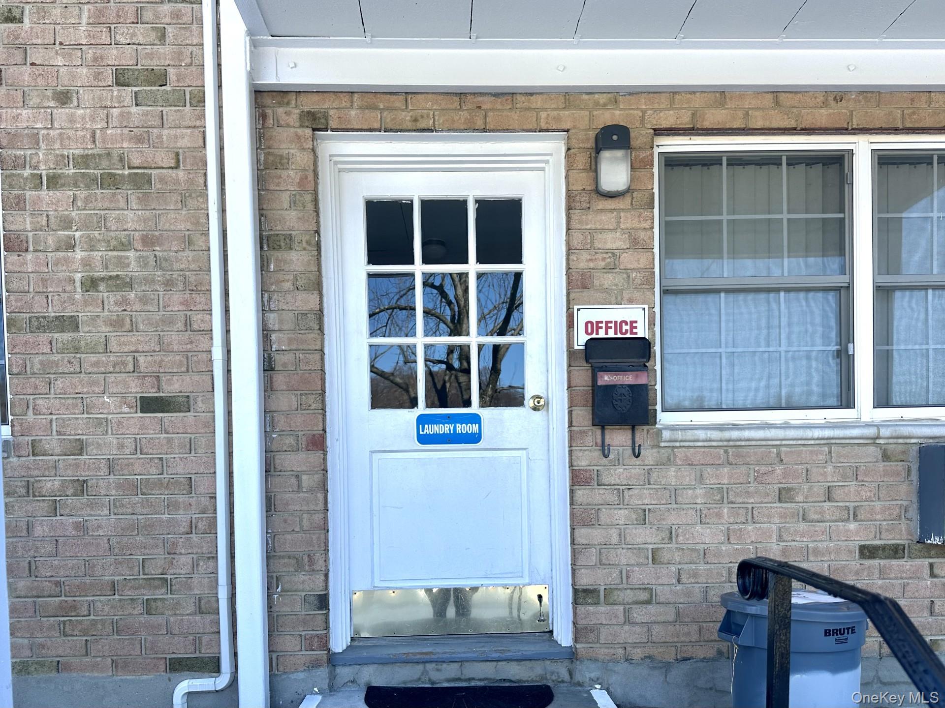 1840 Crompond Road, Unit 4A3 Peekskill, NY 10566 - Photo 14 of 18