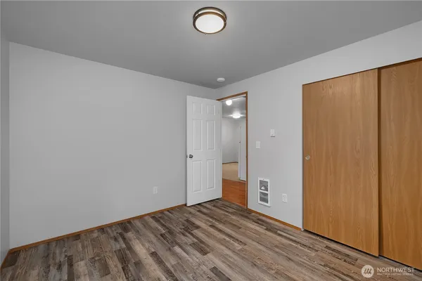 $559,900 | 4938 Wilshire Court Southeast, Unit A & B, Lacey, WA 98503