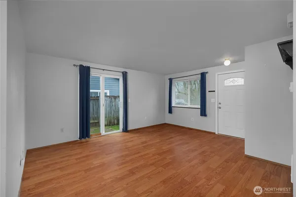 $559,900 | 4938 Wilshire Court Southeast, Unit A & B, Lacey, WA 98503