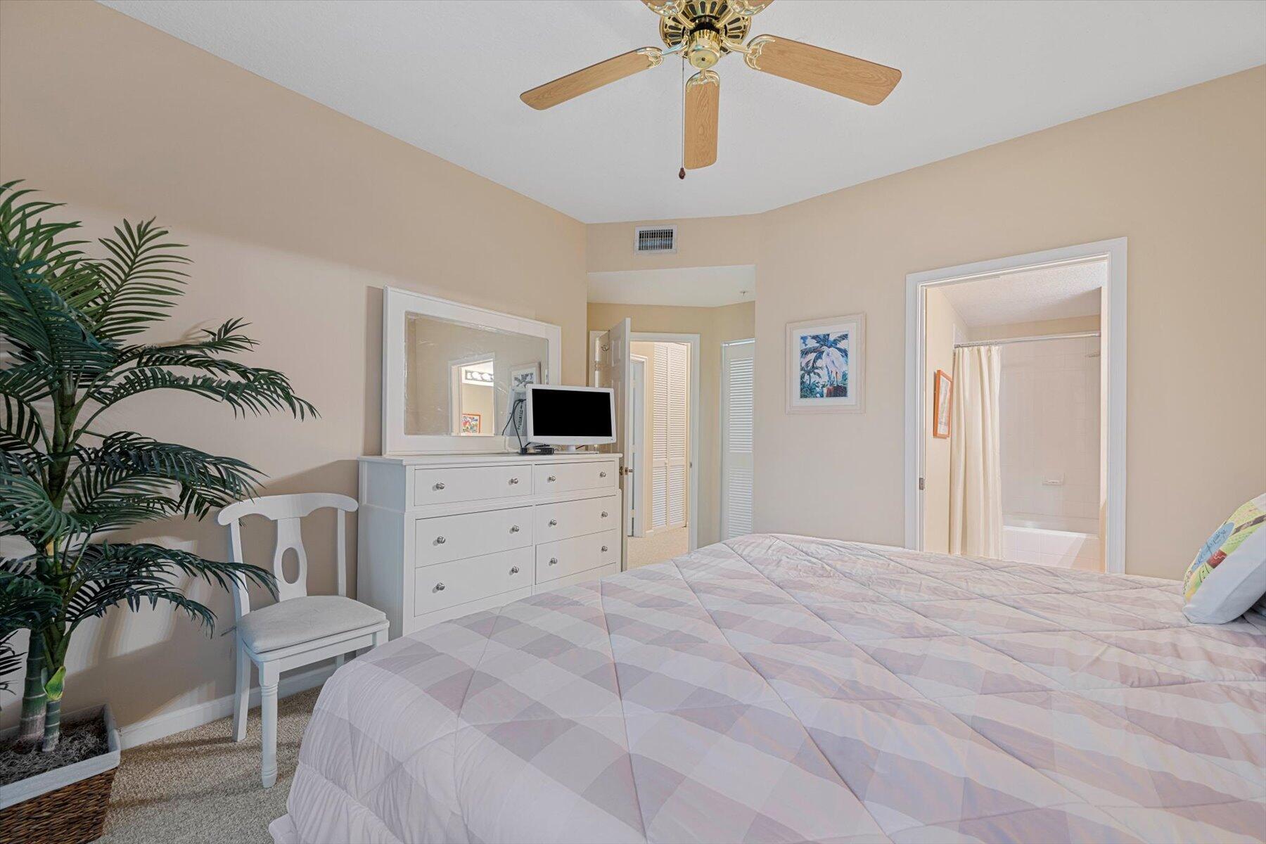 4892 Chancellor Drive, Unit 20 Jupiter, FL 33458 - Photo 30 of 33 30-DSC_8211