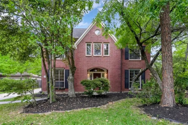 $609,000 | 2 South Duskwood Place, The Woodlands, TX 77381