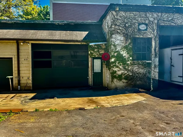 $1,390,000 | 117 North Street, Stamford, CT 06901