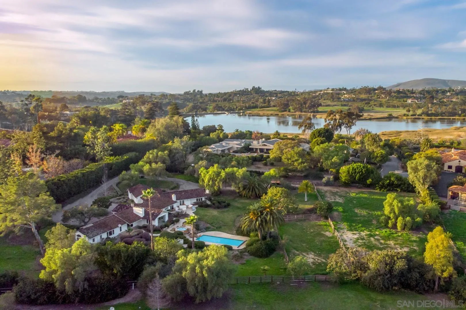 6531 Lago Lindo Rancho Santa Fe, CA 92067 - Photo 3 of 53