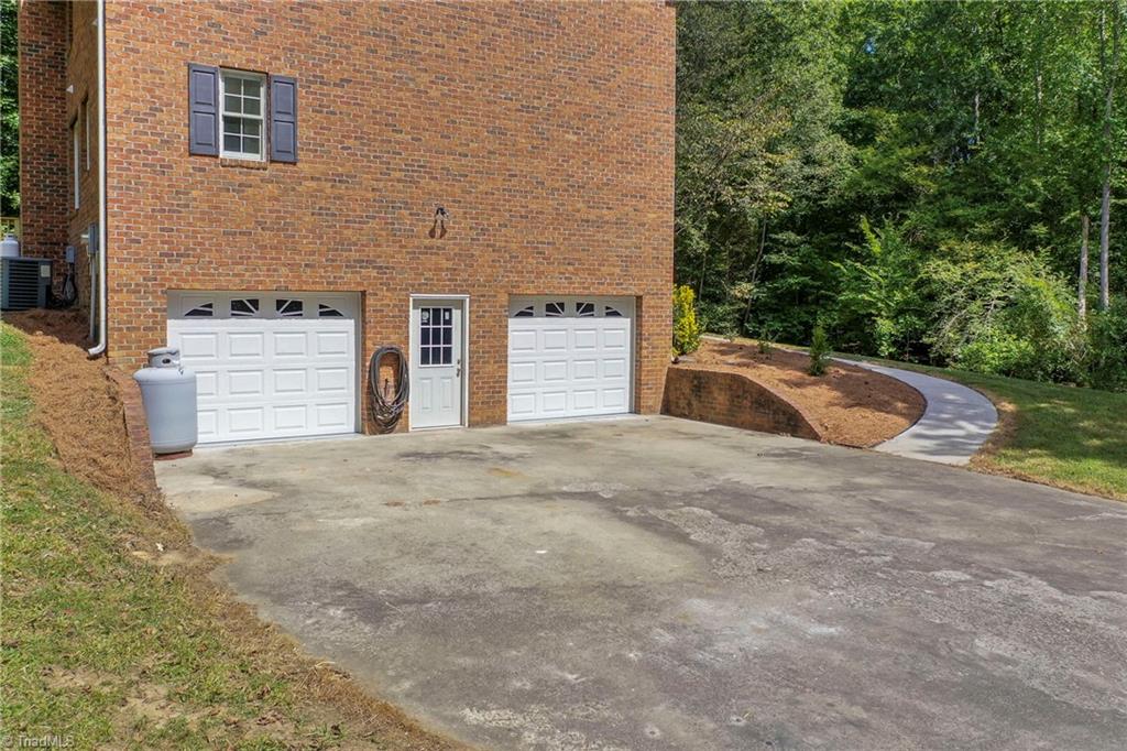 183 Bentbrook Drive Advance, NC 27006 - Photo 9 of 50