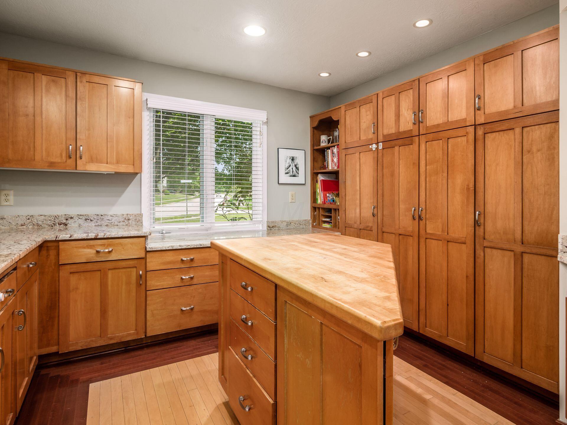 117 Forest Ridge Court Powell, OH 43065 - Photo 14 of 60 Kitchen