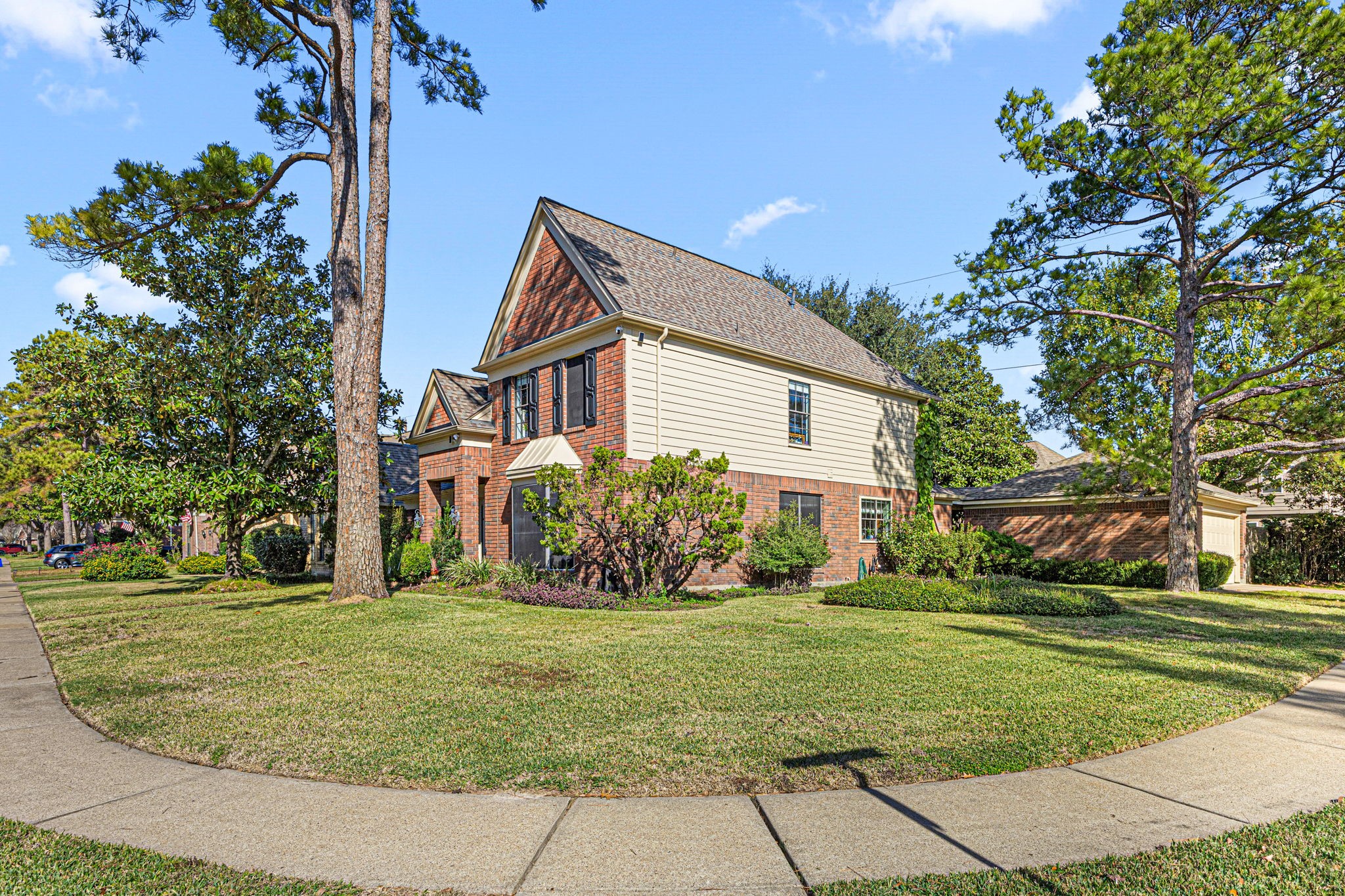 3402 Deeds Road Houston, TX 77084 - Photo 3 of 35 a front view of a house with garden