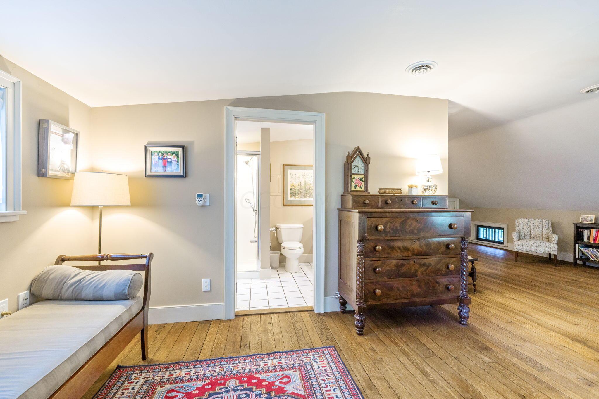 6962 Harlem Road Westerville, OH 43082 - Photo 33 of 128 Owner's Suite