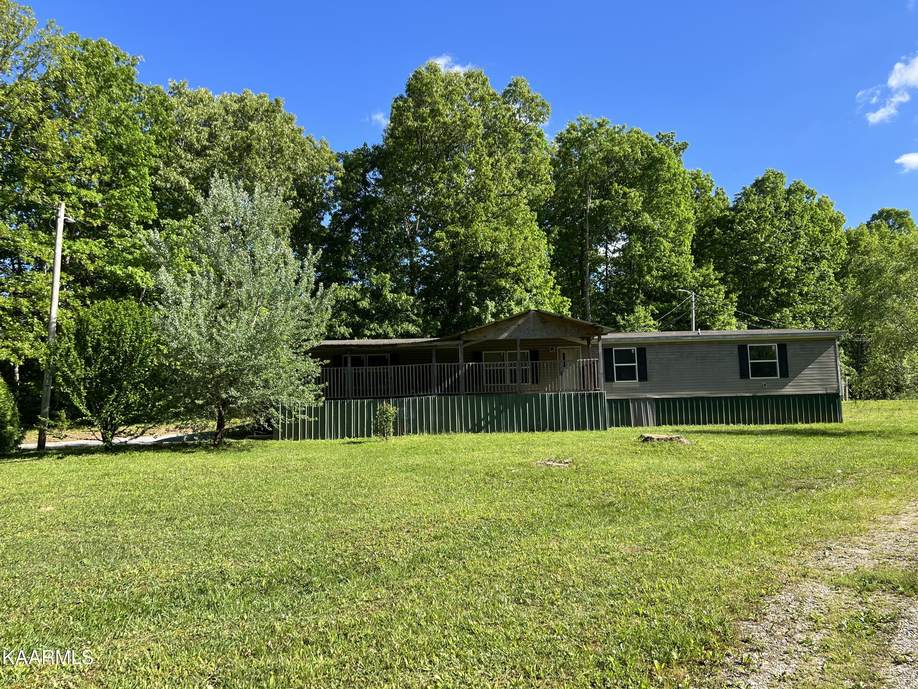 262 Sandy Creek Road Crossville, TN 38571 - Photo 20 of 25 F7F78492-BE86-4DFF-8B59-841718ACDEEA