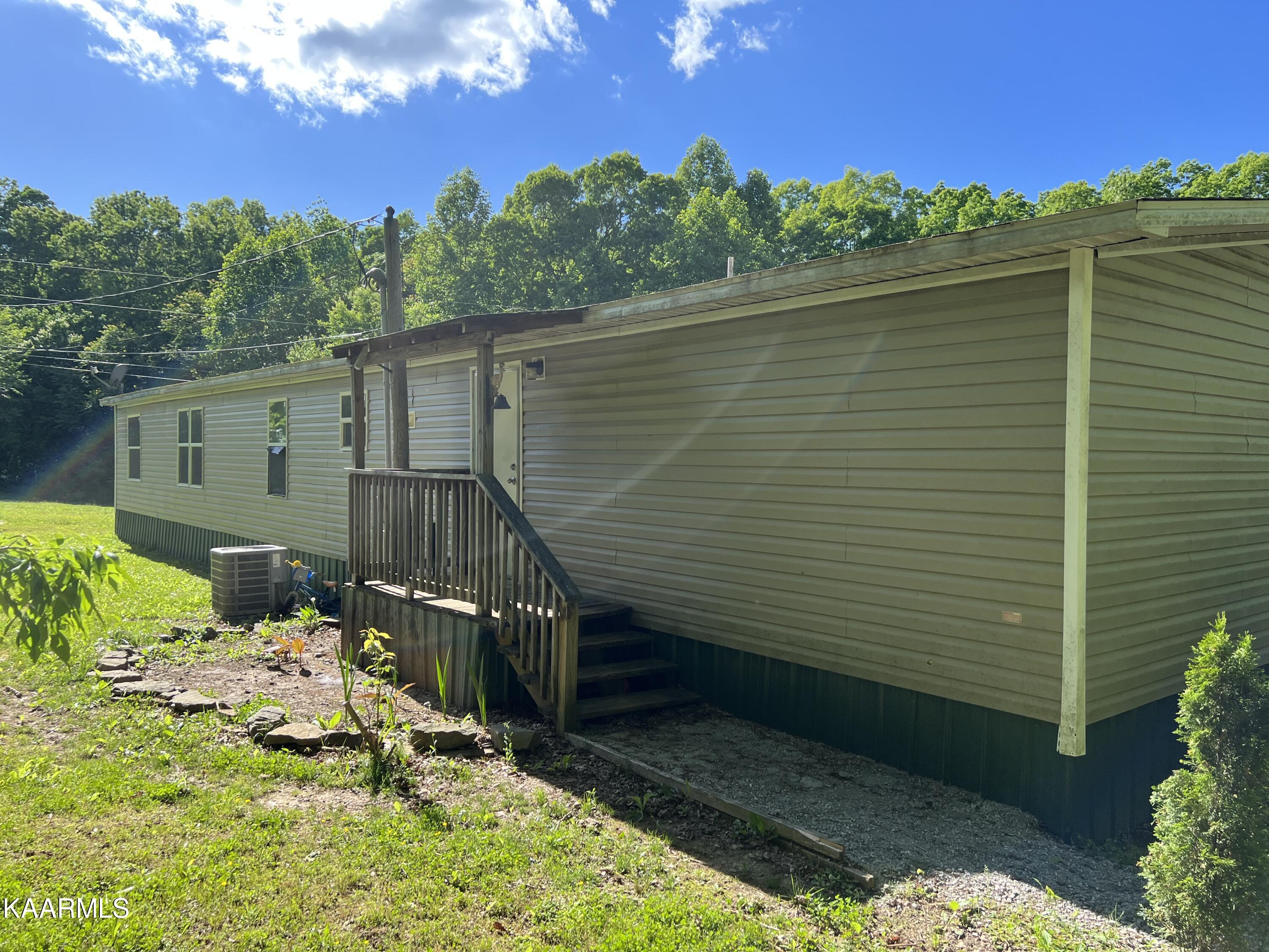 262 Sandy Creek Road Crossville, TN 38571 - Photo 21 of 25 B829F613-53A2-406B-9054-457A4C61A2CF
