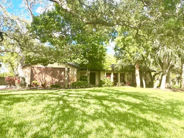 $2,650 | 2239 Woodlawn Circle, Melbourne, FL 32934