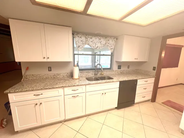 $2,650 | 2239 Woodlawn Circle, Melbourne, FL 32934