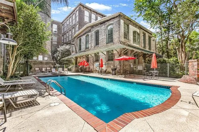 $1,800 | 920 Poeyfarre Street, Unit 248, New Orleans, LA 70130