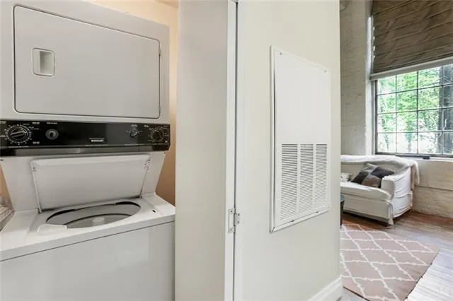 $1,800 | 920 Poeyfarre Street, Unit 248, New Orleans, LA 70130