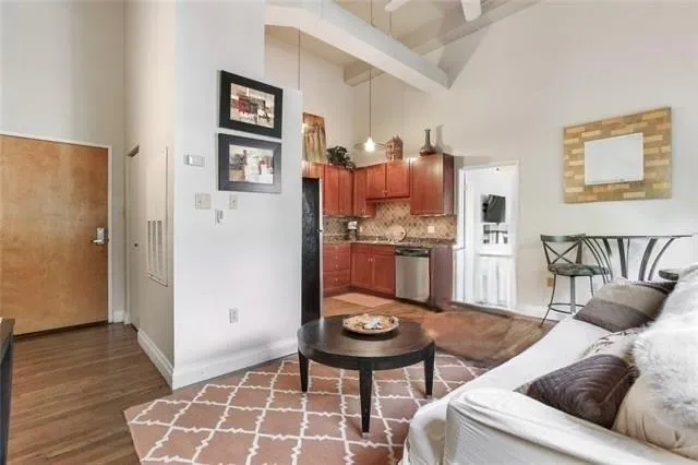 $1,800 | 920 Poeyfarre Street, Unit 248, New Orleans, LA 70130