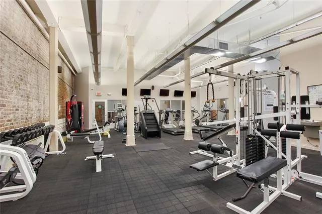 $1,800 | 920 Poeyfarre Street, Unit 248, New Orleans, LA 70130