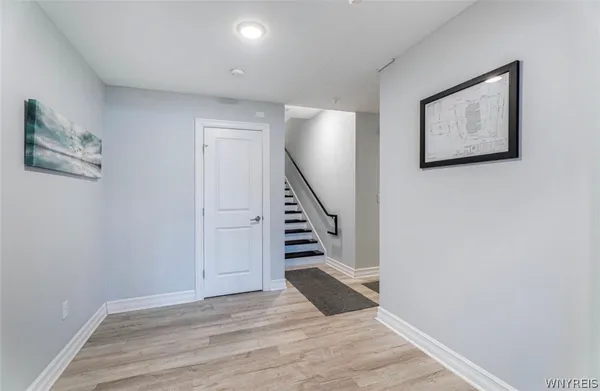 $695,000 | 20 Tuscarora Street, Unit 3, Lewiston, NY 14092