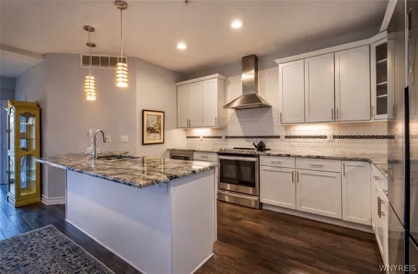 $695,000 | 20 Tuscarora Street, Unit 3, Lewiston, NY 14092