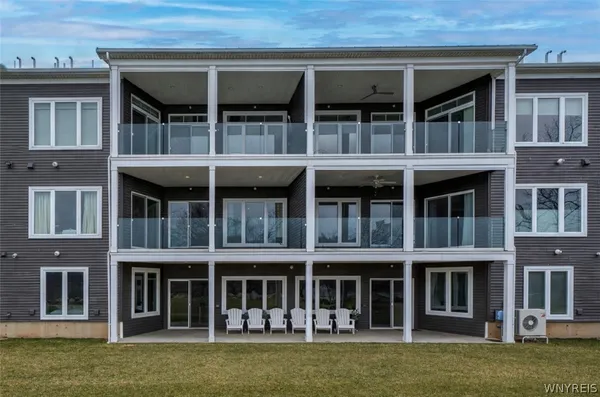 $695,000 | 20 Tuscarora Street, Unit 3, Lewiston, NY 14092