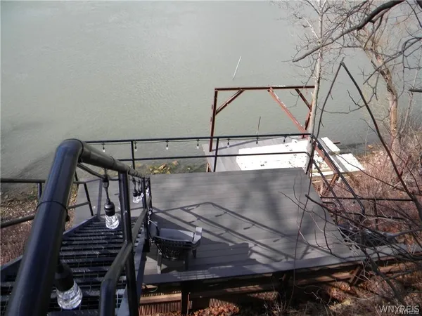 $695,000 | 20 Tuscarora Street, Unit 3, Lewiston, NY 14092