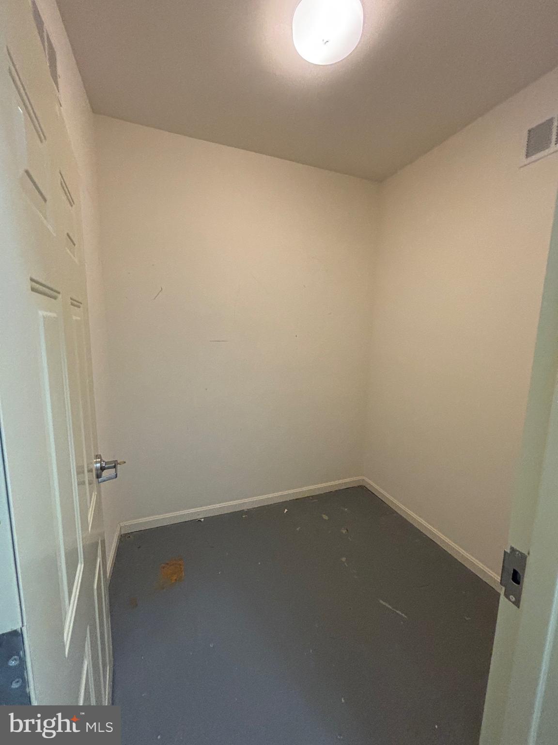 7300 Travertine Drive, Unit 302 Baltimore, MD 21209 - Photo 24 of 30