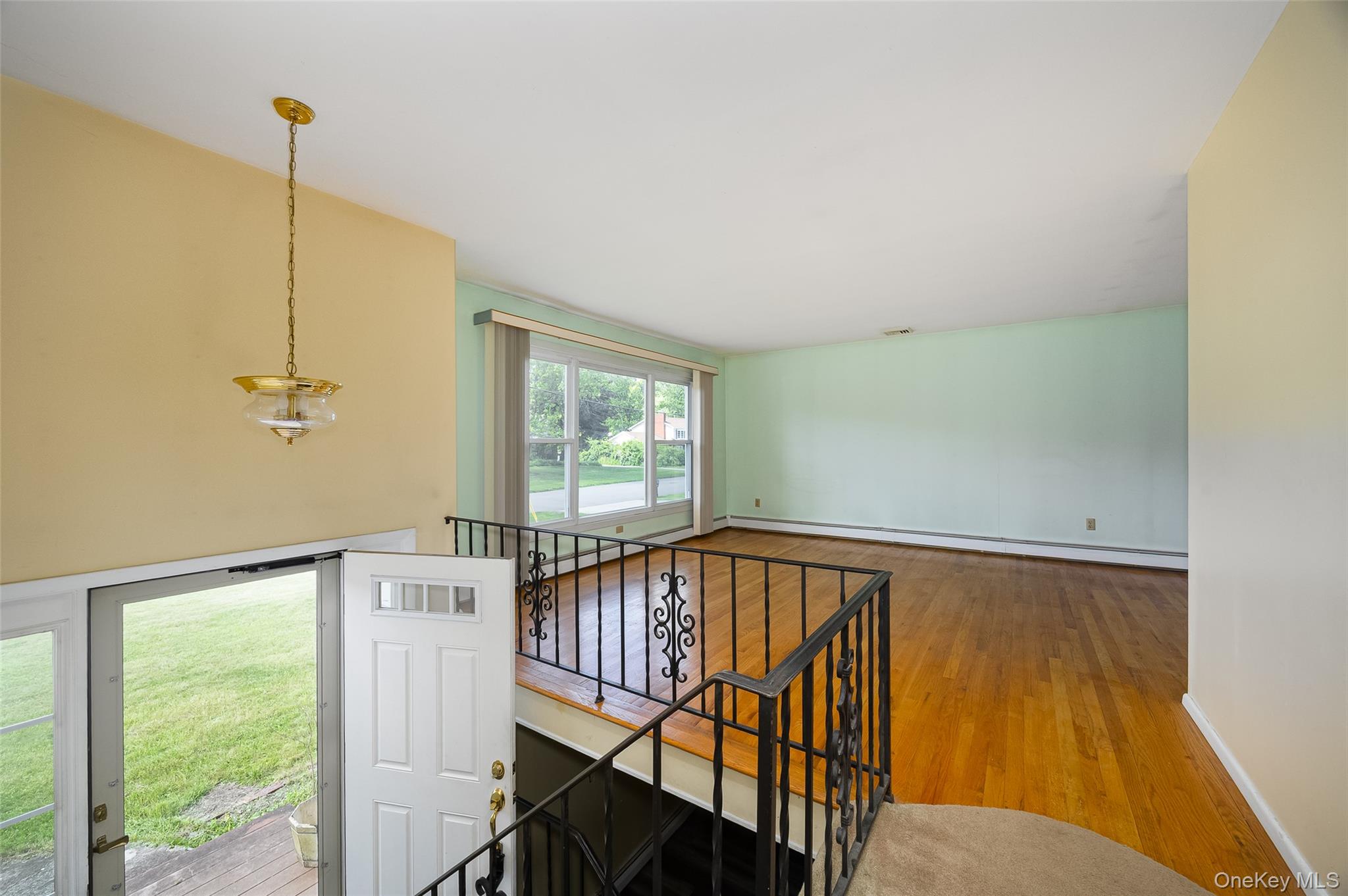 19 Tor Road Wappingers Falls, NY 12590 - Photo 12 of 25