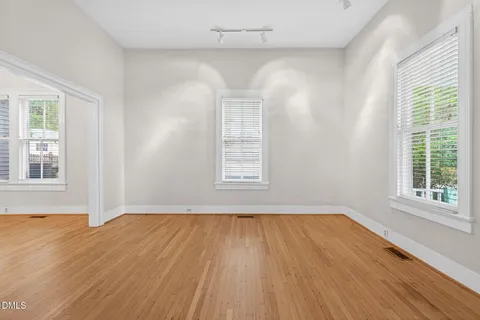 $750,000 | 502 Devereux Street, Raleigh, NC 27605