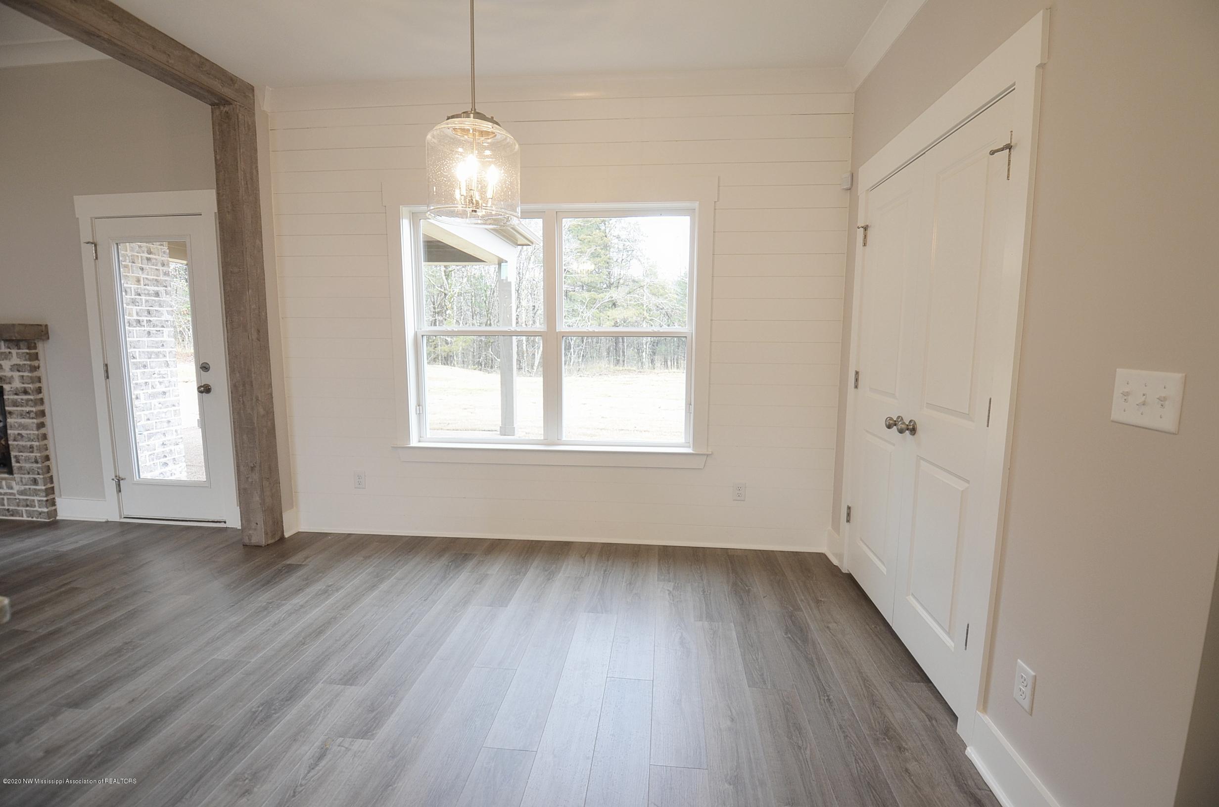14596 Hidden Loop Byhalia, MS 38611 - Photo 13 of 31 Breakfast area