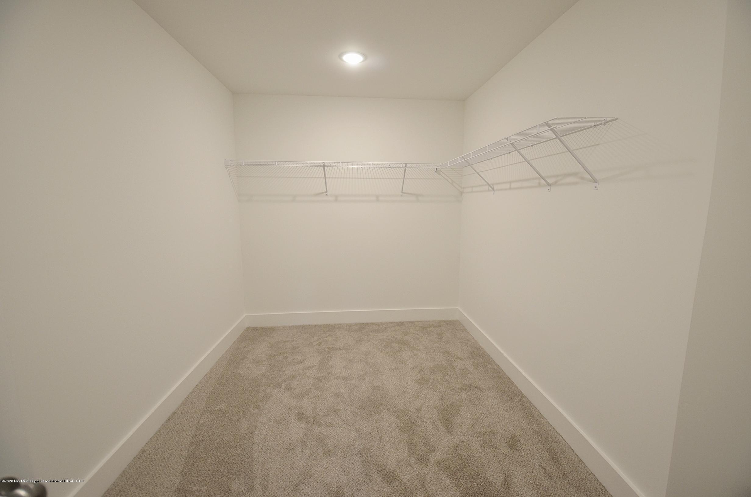 14596 Hidden Loop Byhalia, MS 38611 - Photo 26 of 31 Bedroom 4 closet