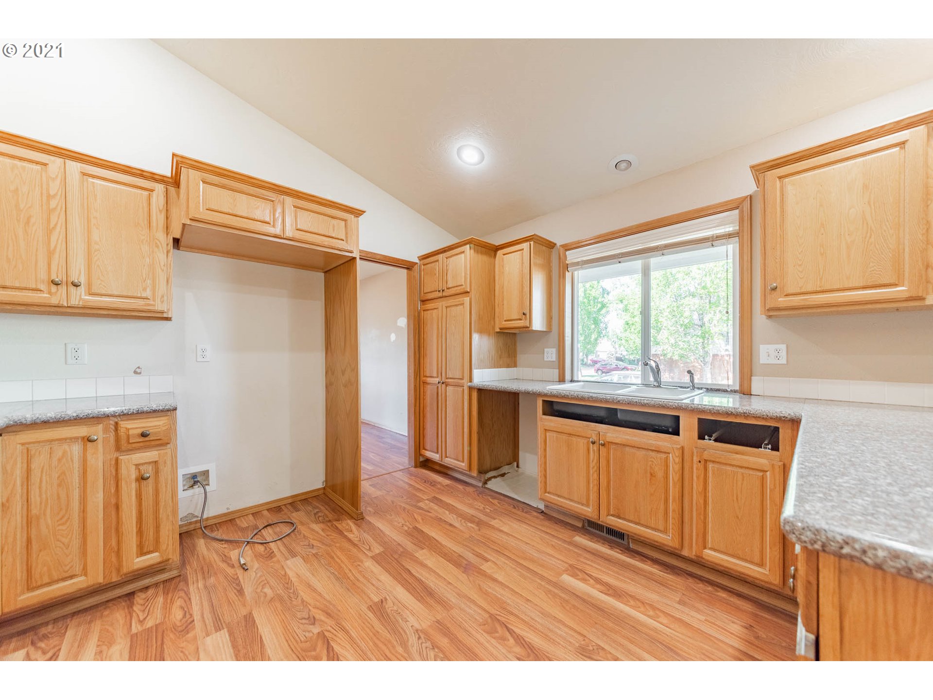 3472 Watermark Drive Springfield, OR 97477 - Photo 12 of 32 Gallery Image 12